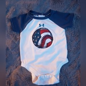 Baby Under Armour onsie 0-3 Months Heat Gear